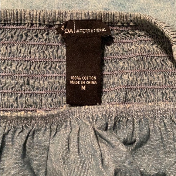 Moda International chambray halter top M - Picture 3 of 4